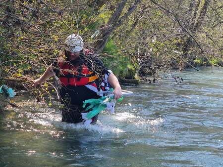 Čiščenje obrežja
